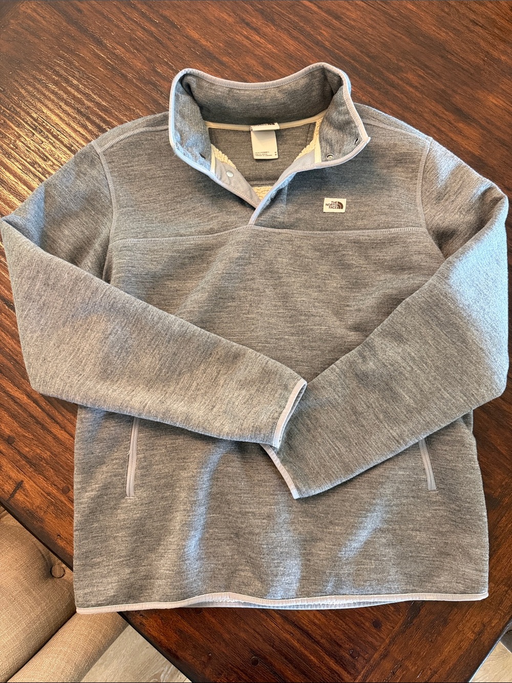 The North Face Men's Heather Gray Quarter-Zip Fleece Pullover
